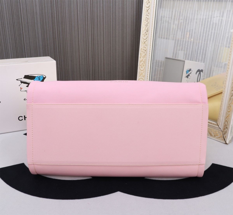 Ch**el shopping bags